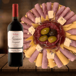 Tabla de fiambres + Vino Nicasia Malbec 750ml
